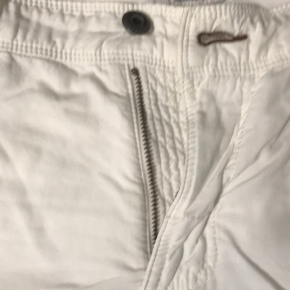 Tommy Bahama white jeans - Picture 2 of 7